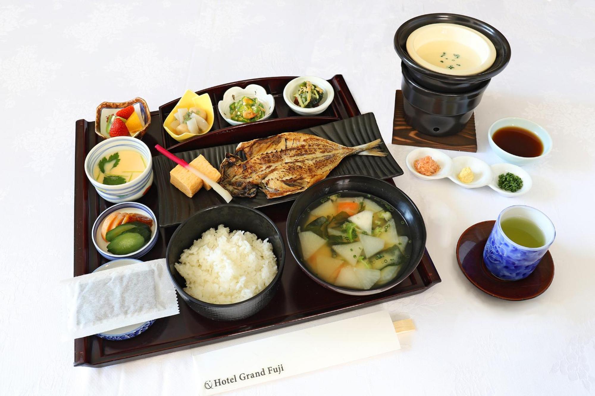 Hotel Grand Fuji Фудзі Екстер'єр фото